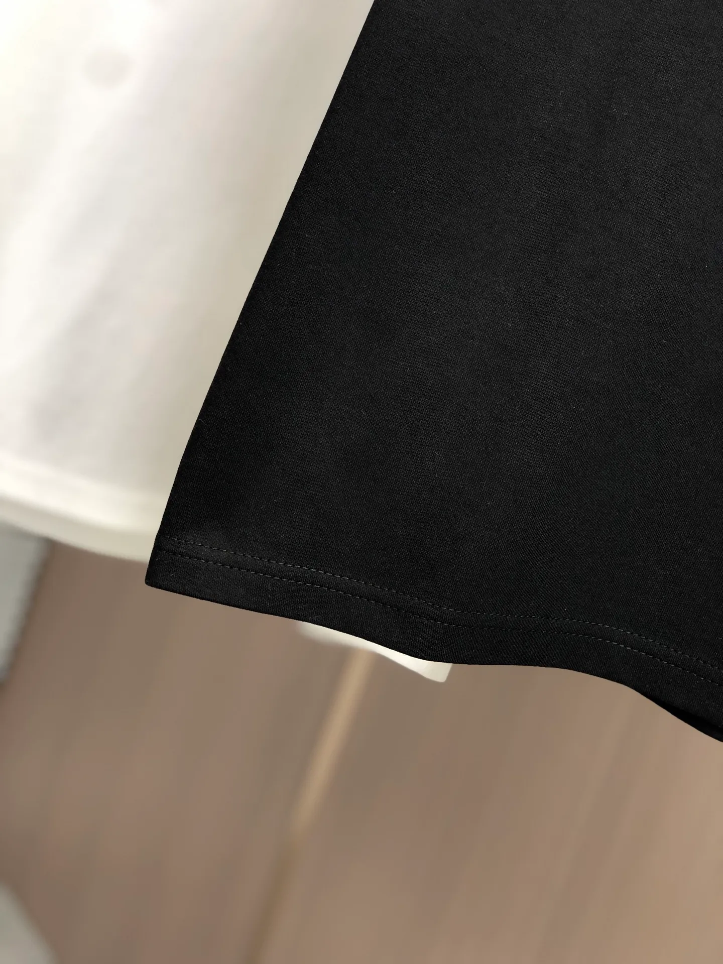 🅿️210 Cro 2025 Spring and Summer New Style Round Neck Short Sleeves Laser Burning Process ➕ Full Body Diamonds Made of High Weight 320g Double Yarn Combed Cotton Fabric Slightly Loose Fit The Fabric Feels Soft and Thick Same Style for Men and Women Color: Black White Code Number: SMLXLXXL